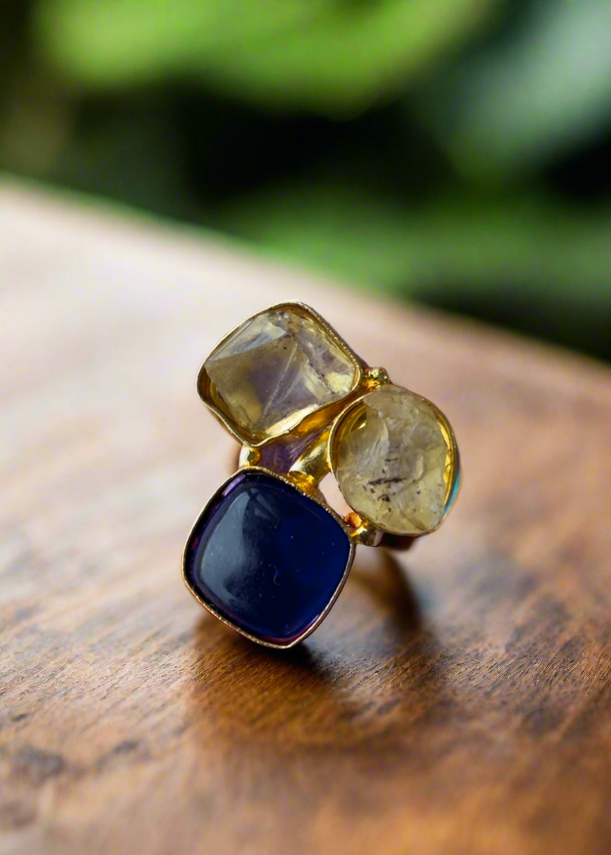 Hand Crafted Finger Ring with Druzzy Stones and Resin Stones (Adjustable)