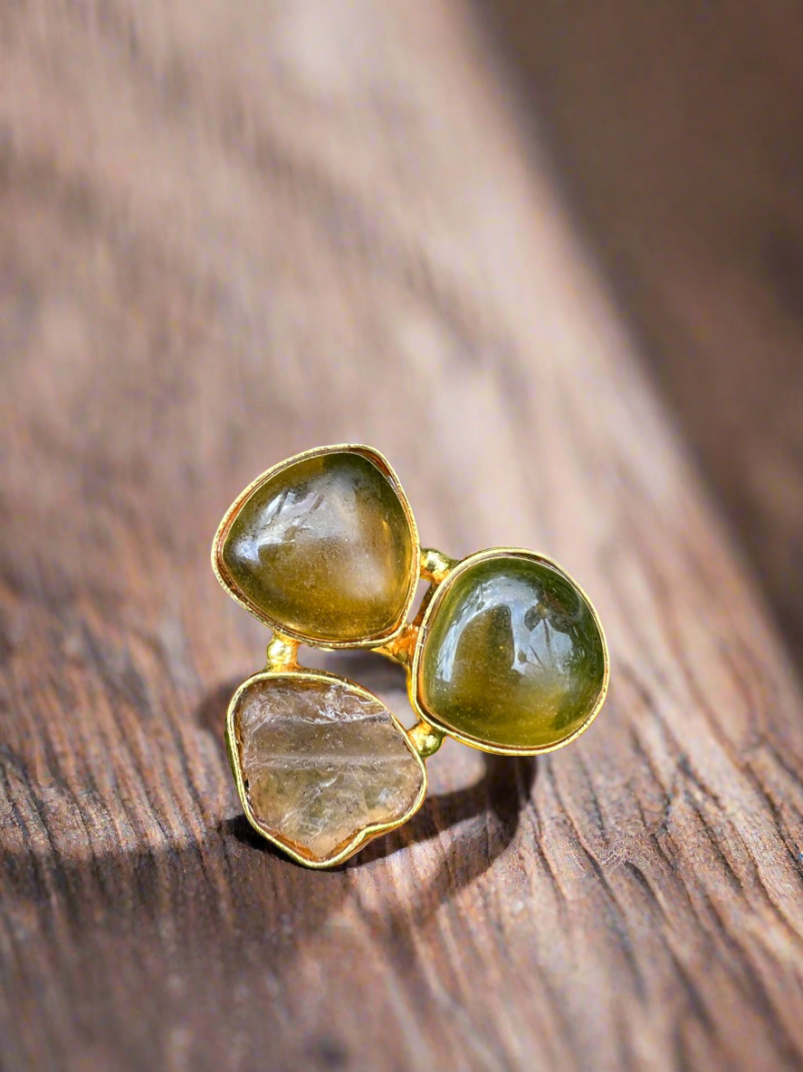 Hand Crafted Finger Ring with Druzzy Stones and Resin Stones (Adjustable)
