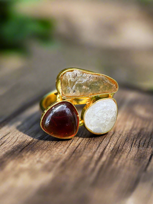 Hand Crafted Finger Ring with Druzzy Stones and Resin Stones (Adjustable)
