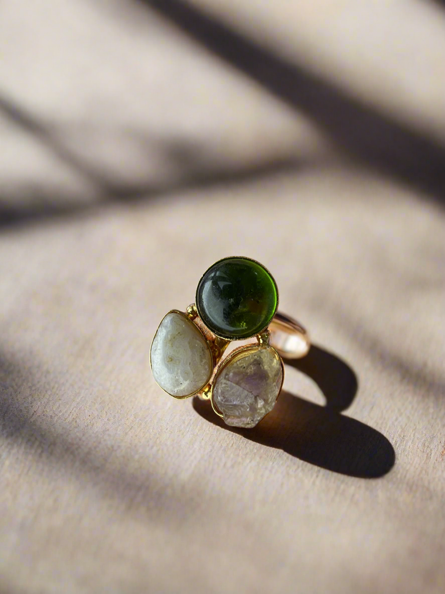 Hand Crafted Finger Ring with Druzzy Stones and Resin Stones (Adjustable)