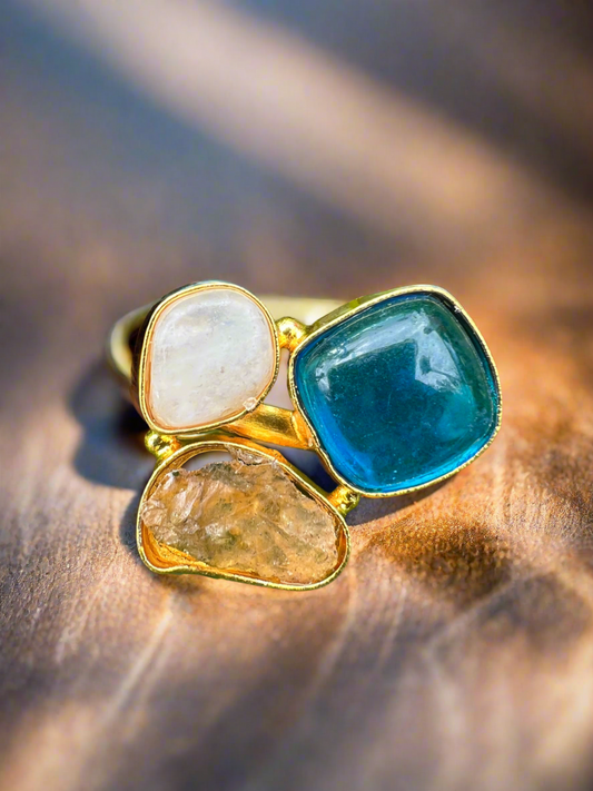 Hand Crafted Finger Ring with Druzzy Stones and Resin Stones (Adjustable)