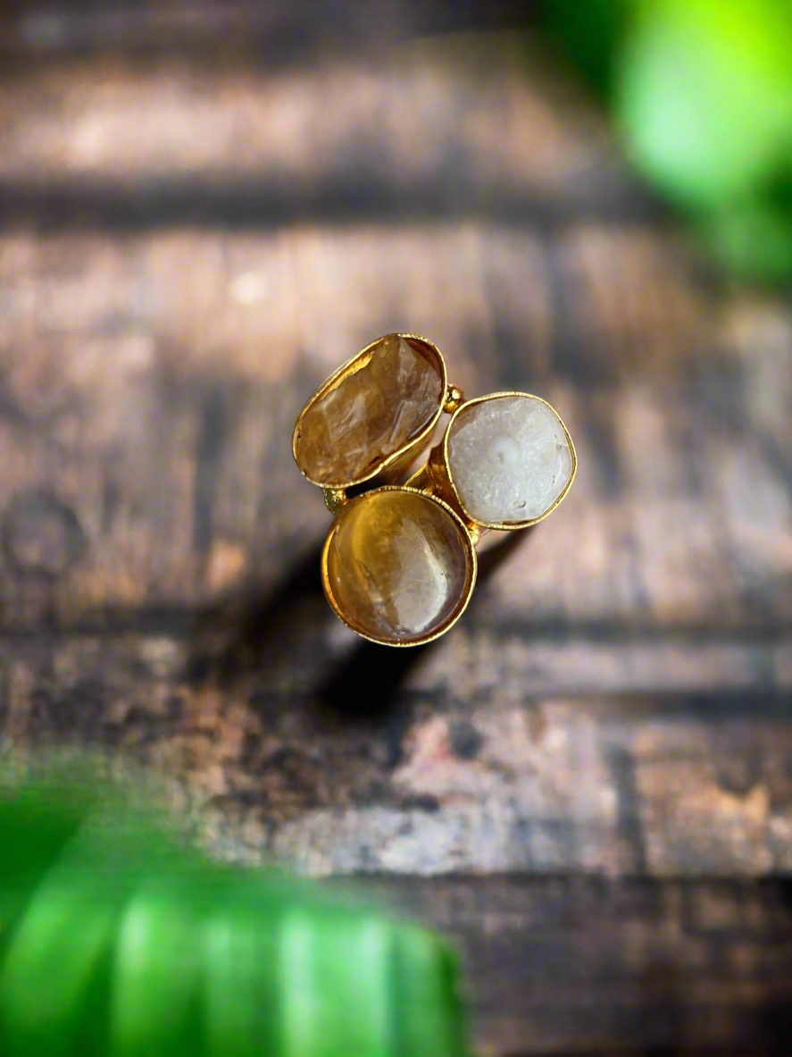 Hand Crafted Finger Ring with Druzzy Stones and Resin Stones (Adjustable)